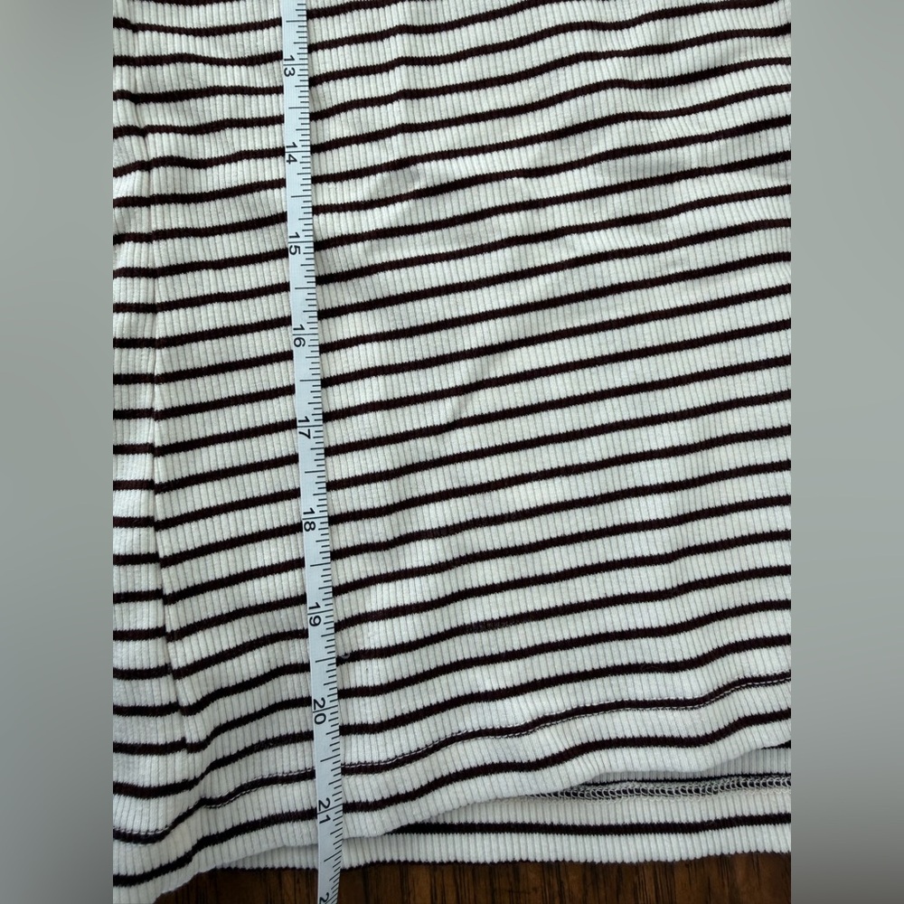 Evereve Capri Lace Up Tee Small - Picture 8 of 9